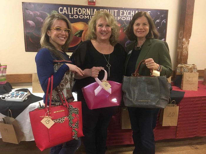 IMG_0330-(LtoR)-Ashely-Summers,-Chris-Hebard-Summers-&-Karen-Fraser-Middleton-at-the-It’s-in-the-Bag-fundraiser